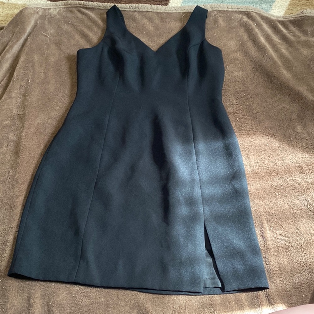 black dress with slit